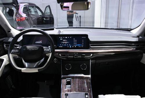 娱乐吃瓜酱星途报价